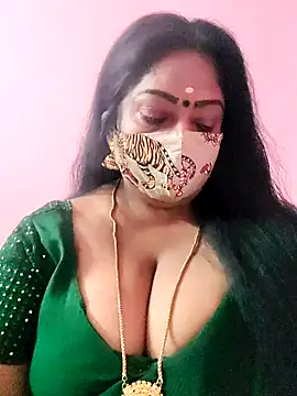 Snapshot of maniisha chatting on 03.03.25 maniisha online show from 03.03.25