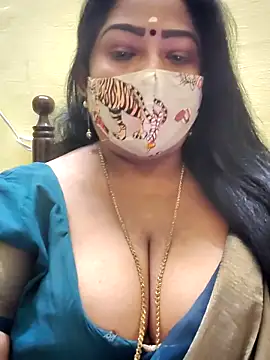 Snapshot of maniisha chatting on 10.01.25 maniisha online show from 10.01.25