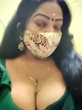 Snapshot of maniisha chatting on 10.06.25 maniisha online show from 10.06.25