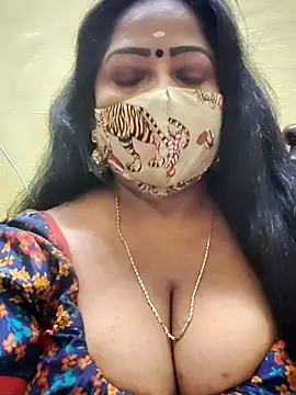 Snapshot of maniisha chatting on 10.12.25 maniisha online show from 10.12.25