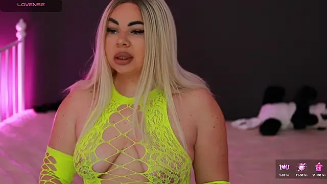 MissLilaa online show from 12.21.24