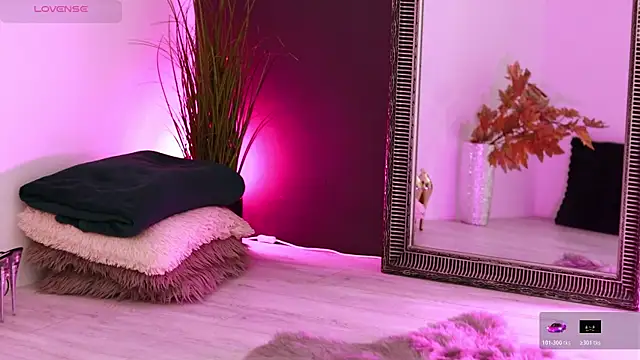 MissLilaa online show from 10.25.25