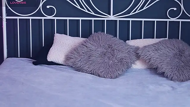 MissLilaa online show from 01.13.26