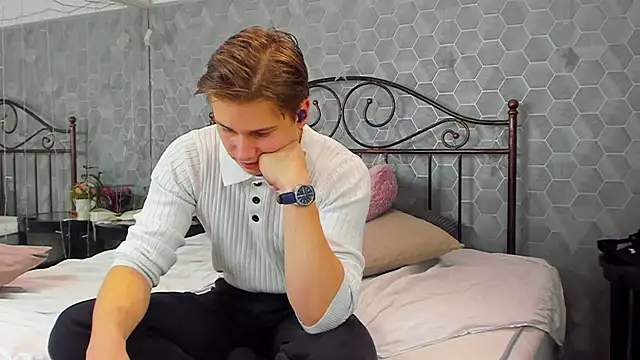 Marcus Swampov online show from 12.22.24