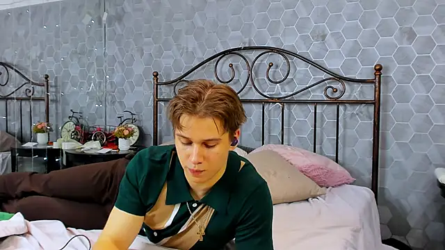 Marcus Swampov online show from 12.27.24