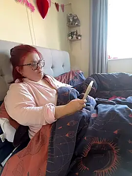 Tallulah-mae-xoxox online show from 03.04.25