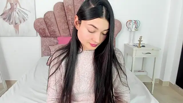 lauraparisi online show from 09.25.25