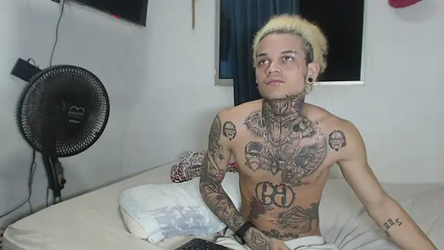 karitto  online show from 12.04.24