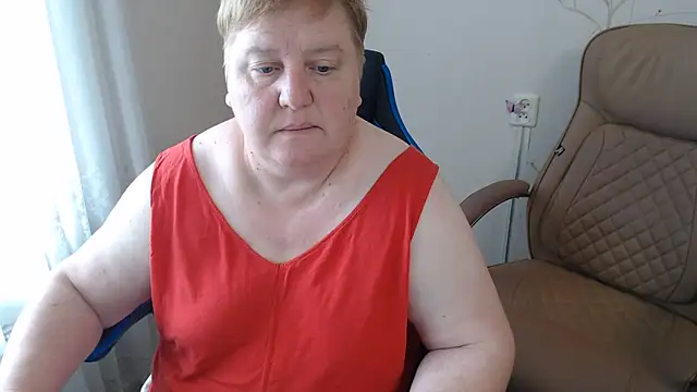 Snapshot of Limonka-Fire chatting on 06.15.26 Limonka-Fire online show from 06.15.26