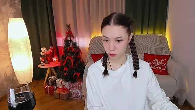 MilliBrown  online show from 12.17.24