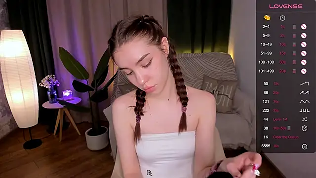 MilliBrown  online show from 02.19.25