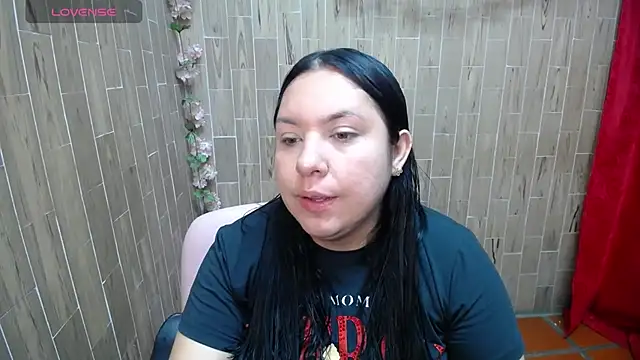 Snapshot of solyeria chatting on 02.25.26 solyeria online show from 02.25.26