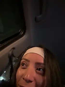 missycanoo online show from 03.04.25