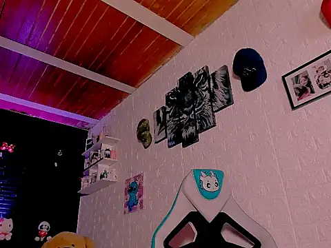 missycanoo online show from 09.25.25