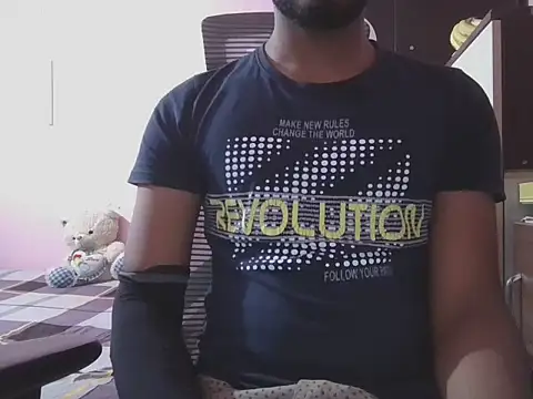 KissesBoyAD online show from 10.13.25