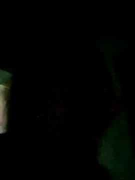 Snapshot of Bellatriz-horse chatting on 12.20.25 Bellatriz-horse online show from 12.20.25