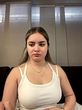 imlindapink online show from 09.24.25