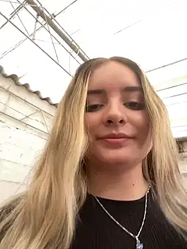 imlindapink online show from 04.15.26