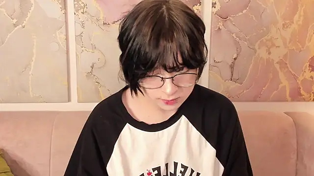 fiamoory online show from 11.19.25