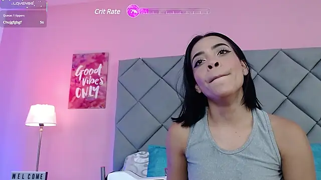 SaraSchmitt online show from 03.05.25