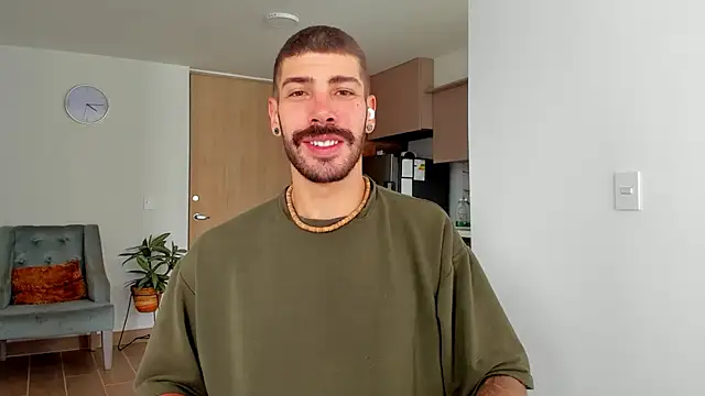 Guyinthemountain online show from 01.06.25