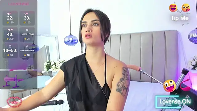 Snapshot of anany__ chatting on 01.13.25 anany online show from 01.13.25