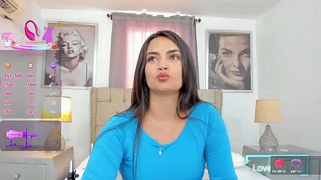 Snapshot of anany__ chatting on 09.22.25 anany online show from 09.22.25