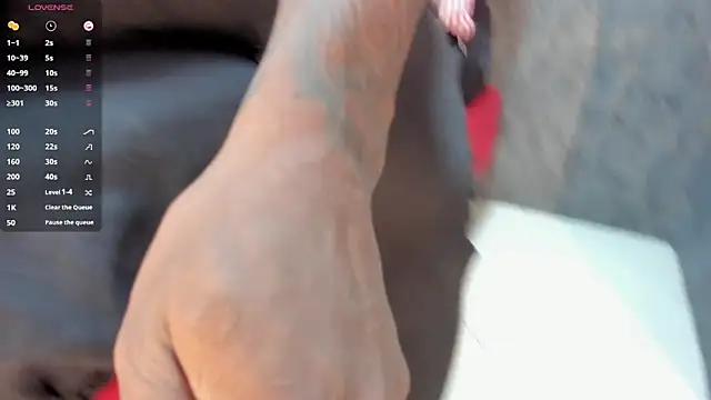 TOWERS21  online show from 03.12.25