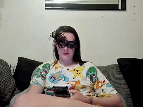 LexiSnowUK online show from 01.14.25