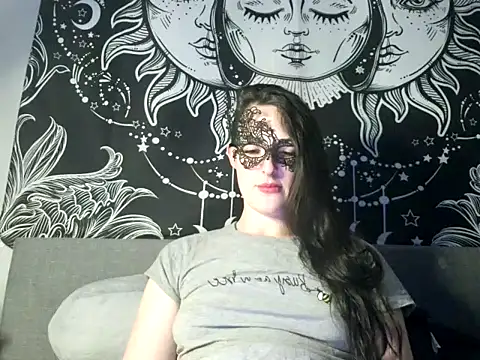 LexiSnowUK online show from 02.09.25