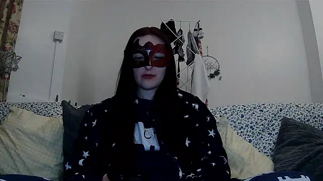 LexiSnowUK online show from 01.12.26