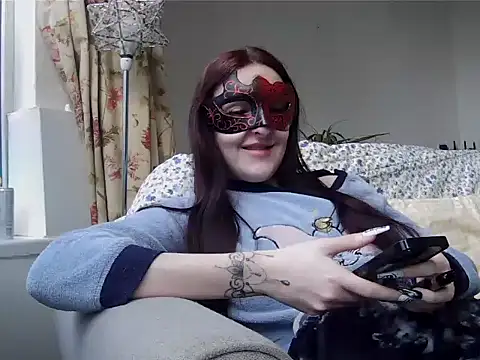 LexiSnowUK online show from 03.13.26