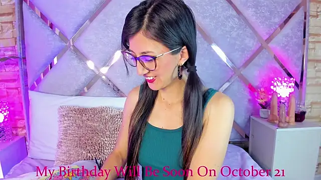  jade white  online show from 09.16.25