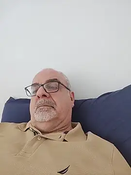 Satiro Sevilla online show from 02.15.26