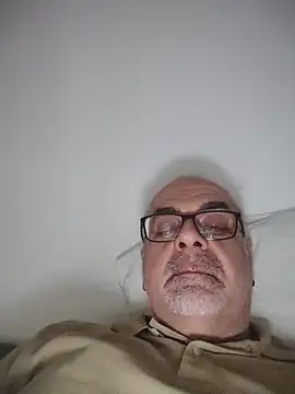 Satiro Sevilla online show from 02.15.26