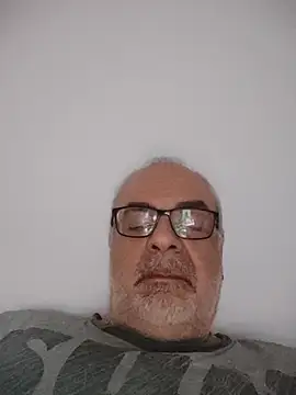 Satiro Sevilla online show from 04.02.26