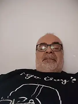 Snapshot of Satiro_Sevilla chatting on 04.29.26 Satiro Sevilla online show from 04.29.26