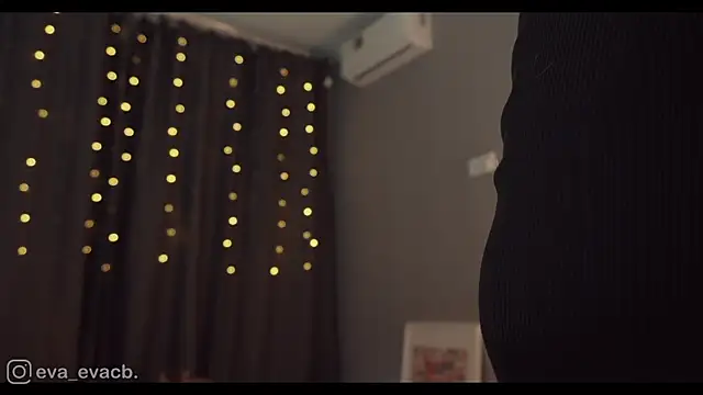 norakisses online show from 01.26.25