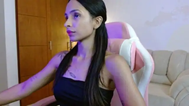 AnnitaSerna  online show from 11.26.25