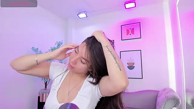 Ema louis  online show from 02.24.25