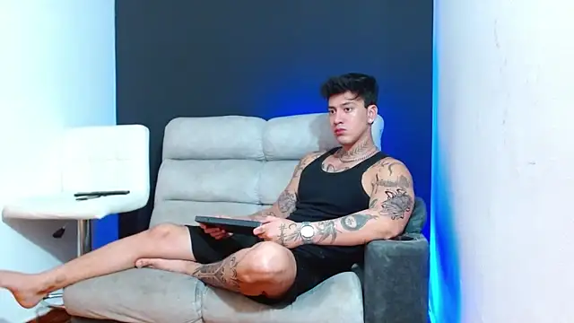 JUSTIN FULLER1 online show from 04.01.26