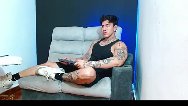 Snapshot of JUSTIN_FULLER1 chatting on 06.17.26 JUSTIN FULLER1 online show from 06.17.26