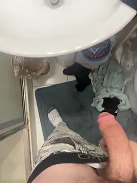 Snapshot of daddyjake101 chatting on 12.22.25 daddyjake101 online show from 12.22.25