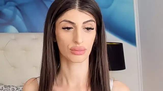 SkinnyDolly online show from 02.17.25