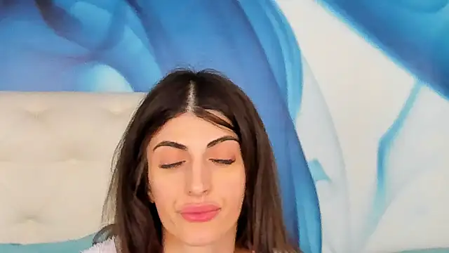 SkinnyDolly online show from 02.04.26