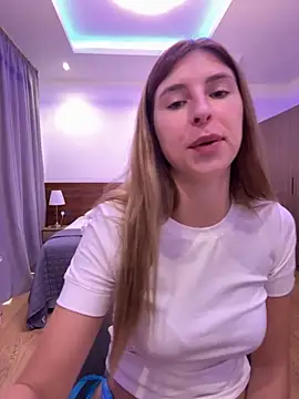 emma05 online show from 11.28.25