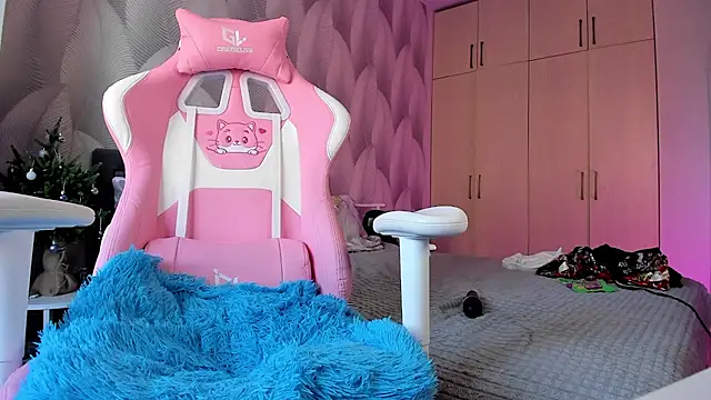 Snapshot of Bambiii_bby chatting on 01.15.25 Bambiii bby online show from 01.15.25