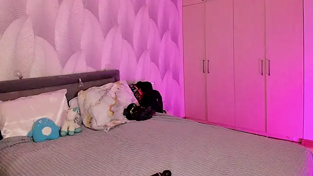 Snapshot of Bambiii_bby chatting on 01.17.25 Bambiii bby online show from 01.17.25