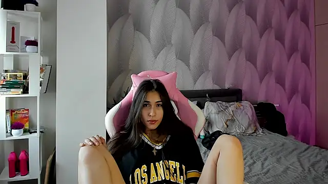 Snapshot of Bambiii_bby chatting on 01.19.25 Bambiii bby online show from 01.19.25