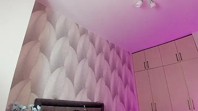 Snapshot of Bambiii_bby chatting on 03.08.25 Bambiii bby online show from 03.08.25